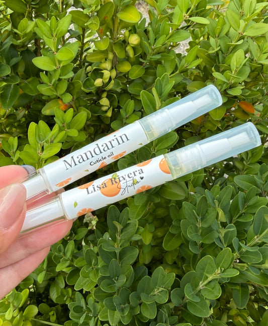 Mandarin cuticle oil